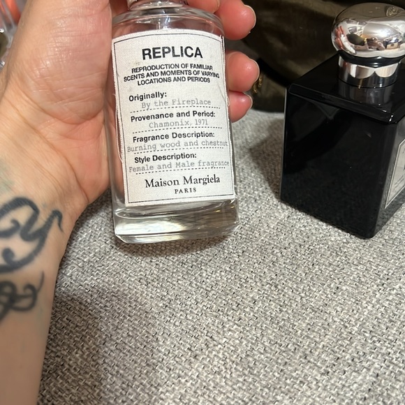 Parfum empty bottles ๐ฅฐ๐โ
๐ - Picture 4 of 9